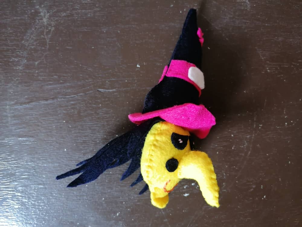 felt-whi-doll (6).jpeg
