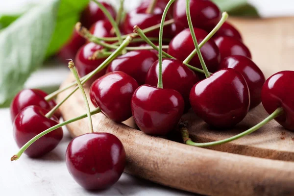 depositphotos_11656228-stock-photo-fresh-cherries.jpg