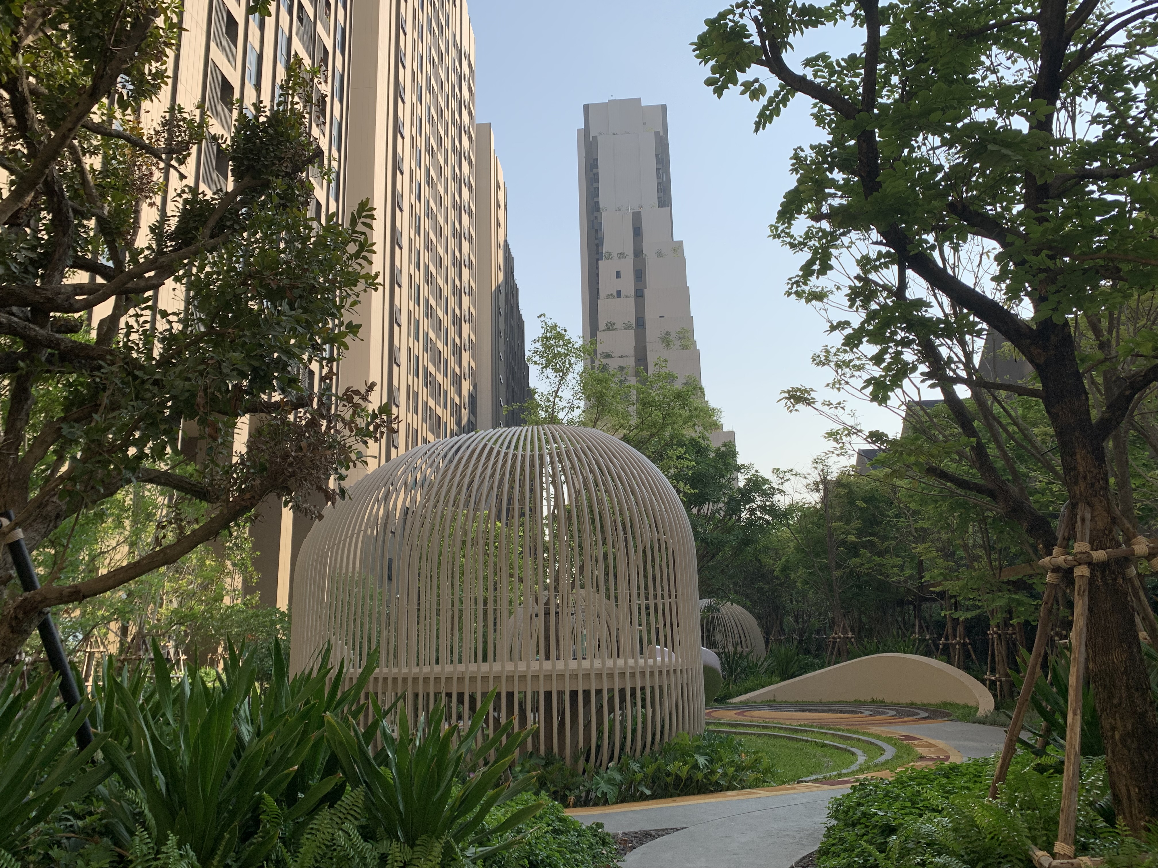 my brother’s condominium14.jpg