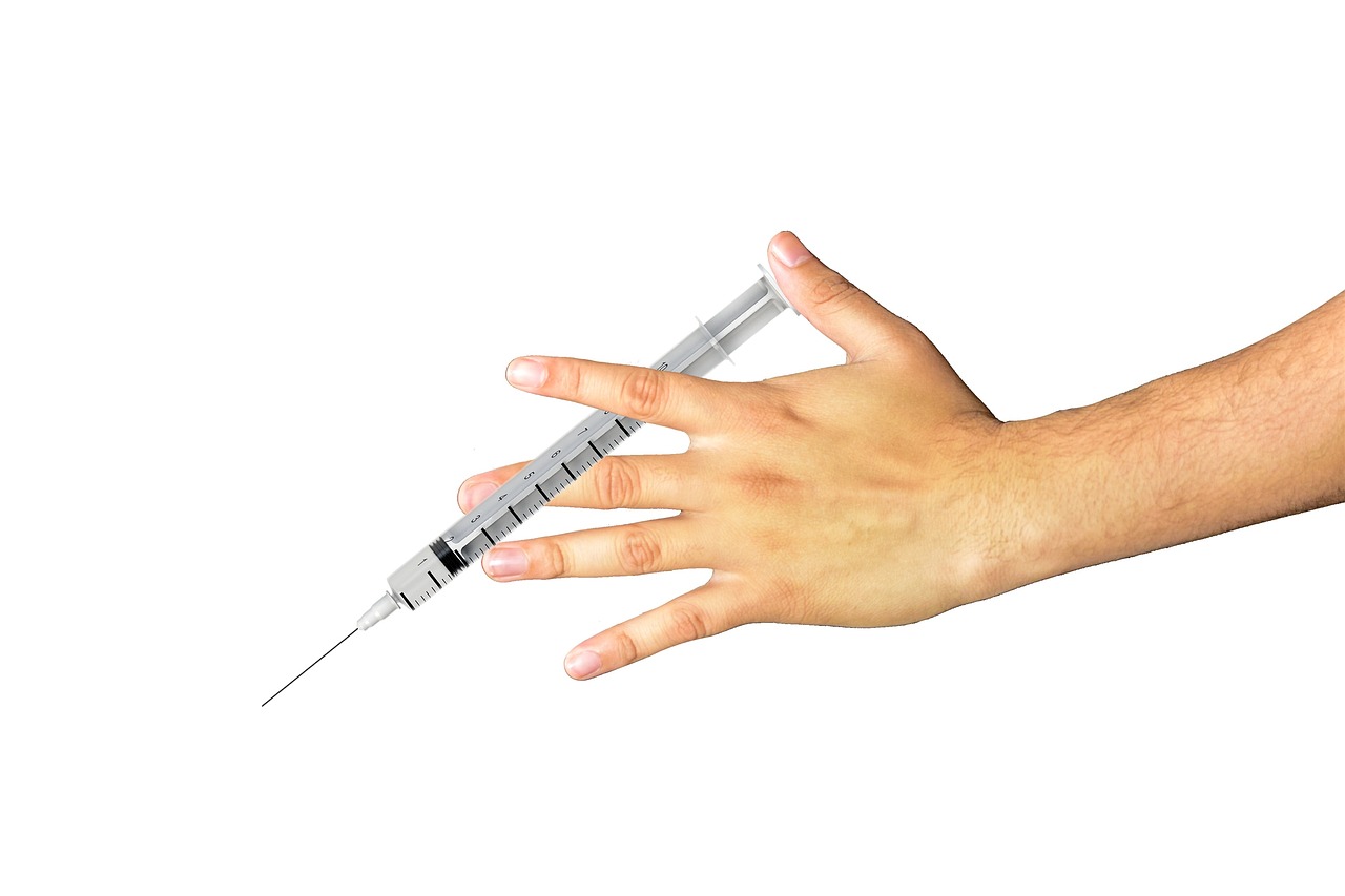 vaccine-3741298_1280.jpg