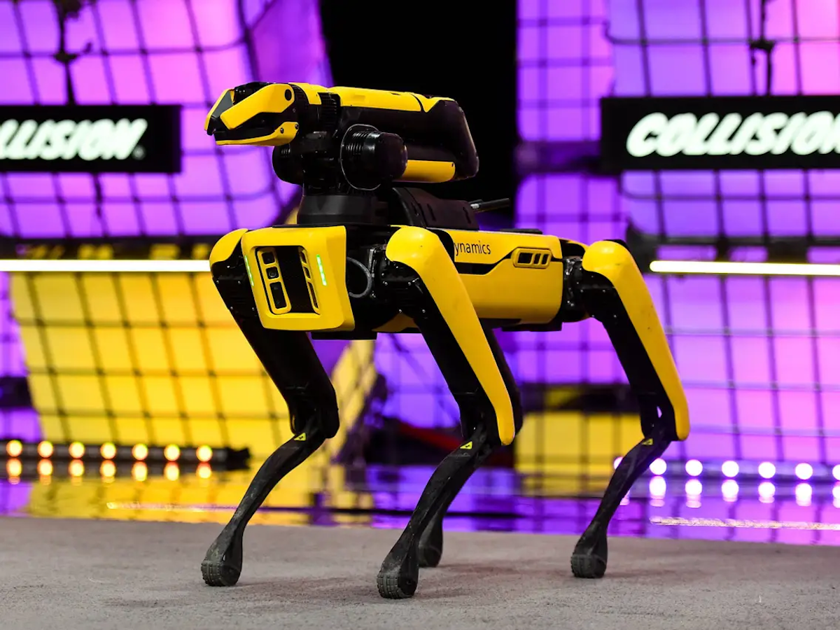 El perro robot Spot ahora es un guía turístico gracias a ChatGPT