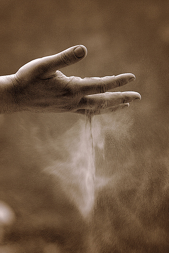sand-hand2.jpg