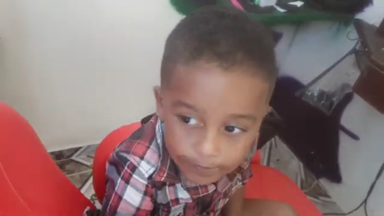 Screenshot_20231001-205010_YouTube.jpg