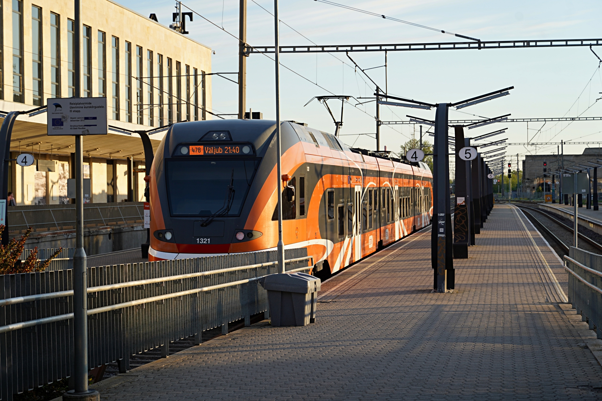 b-S260520-185336.jpg