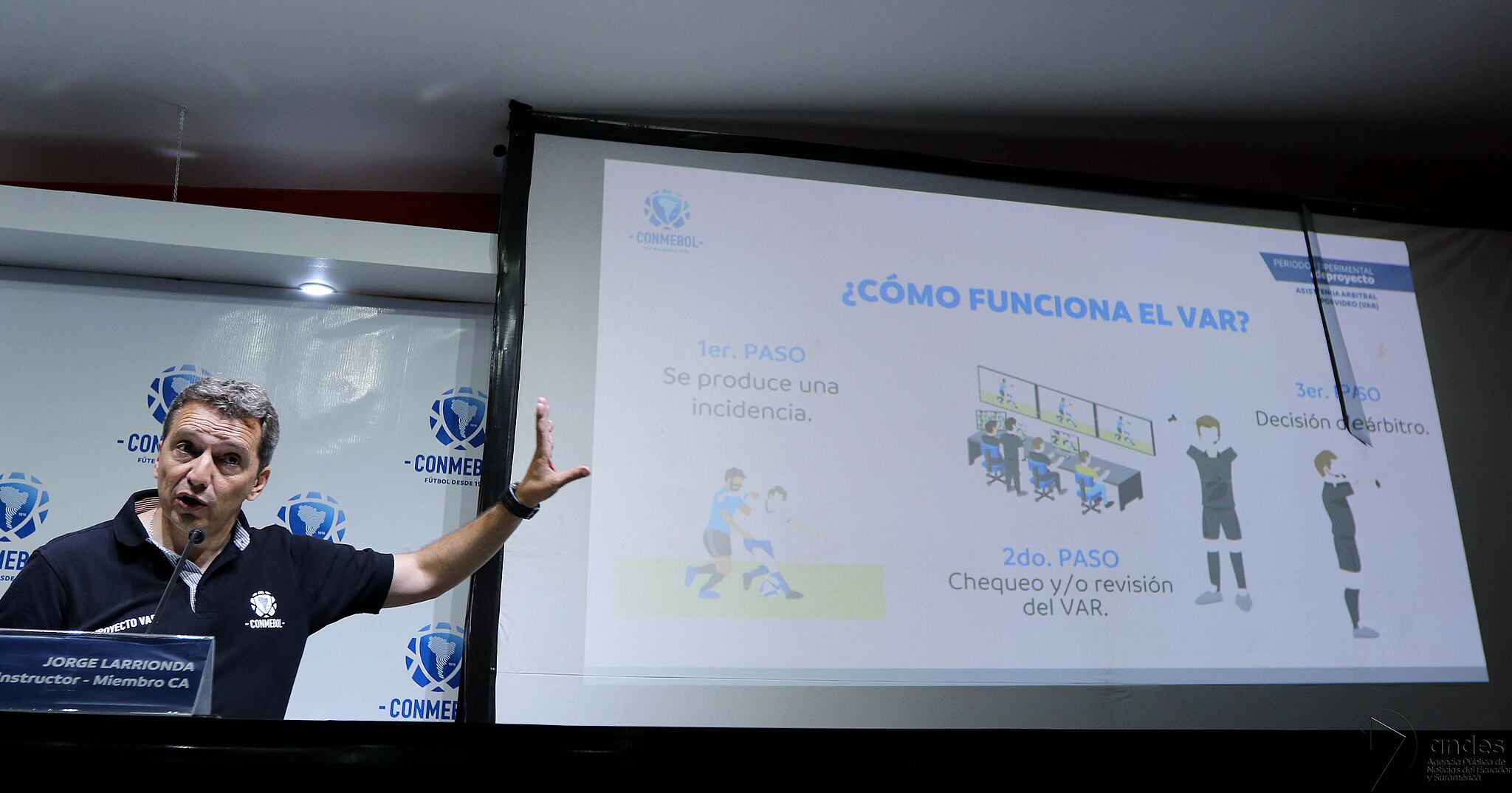 SISTEMA_ARBITRAL_POR_VIDEO_-_37857792192.jpg