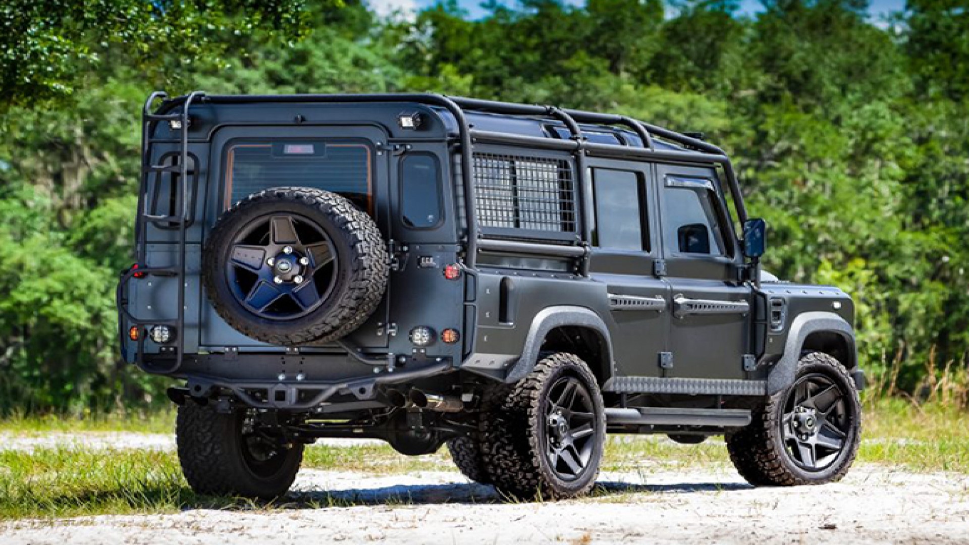 Land Rover Defender by East Coast Defender