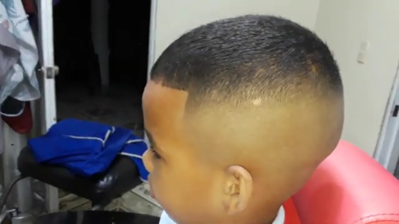 Screenshot_20230422-235842_YouTube.jpg