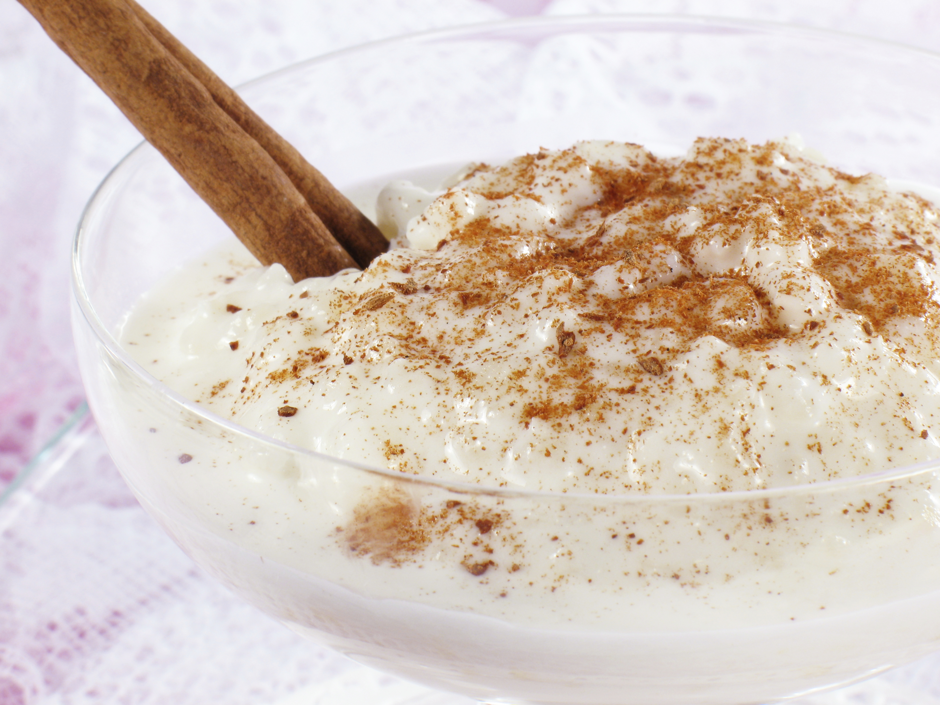 Десерт arroz con leche