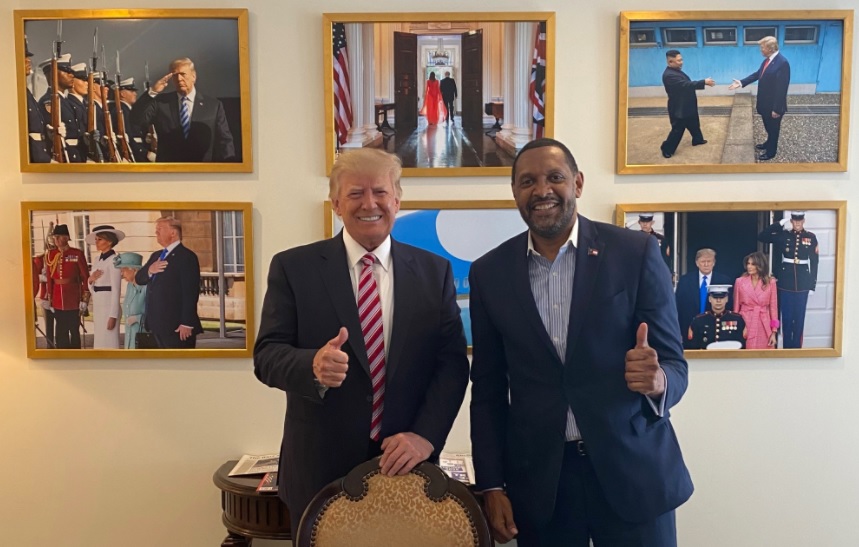 New-Photo-Donald-Trump-And-Vernon-Jones-Florida.jpg