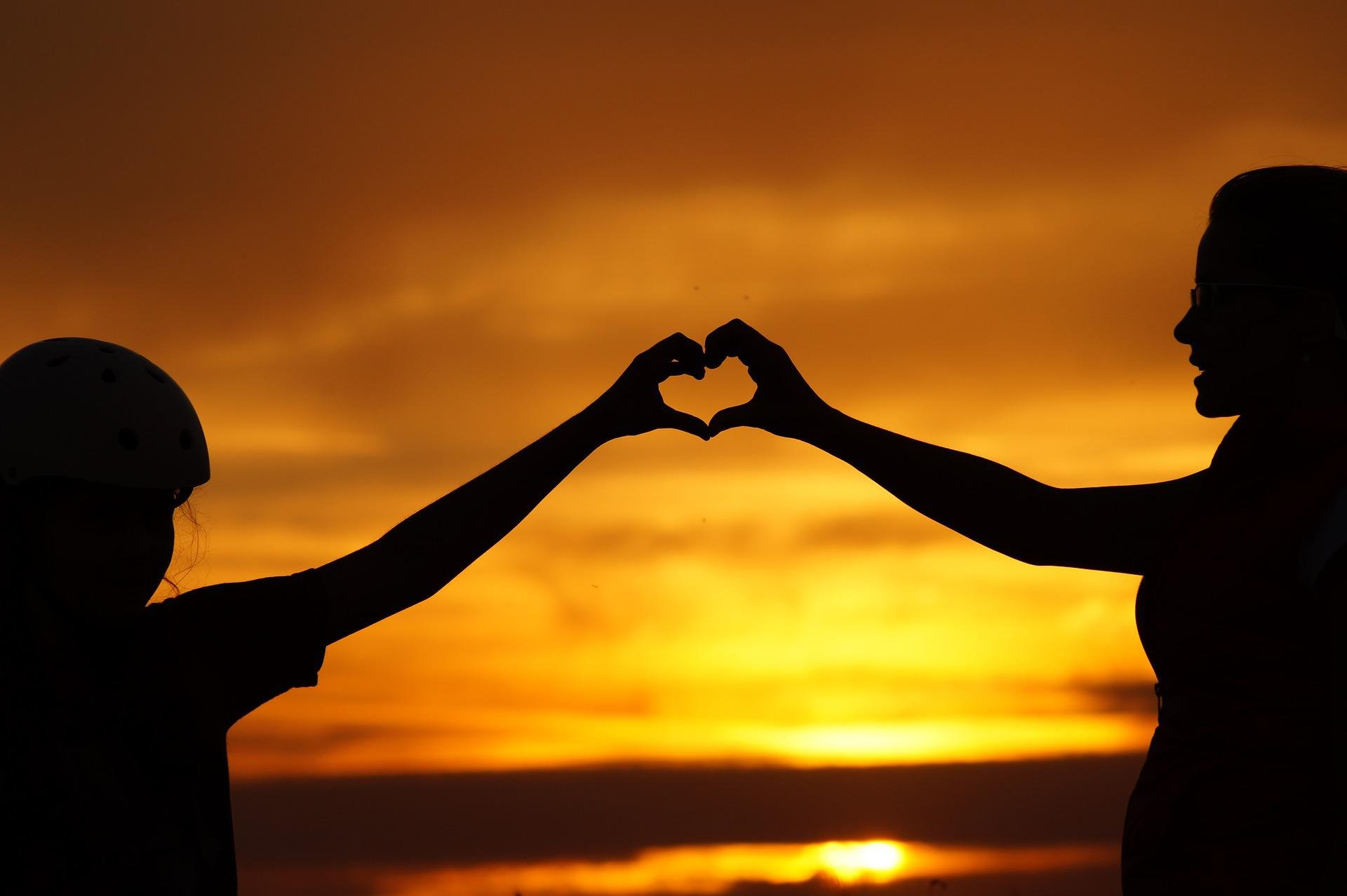 love-g83ea46a48_1920.jpg