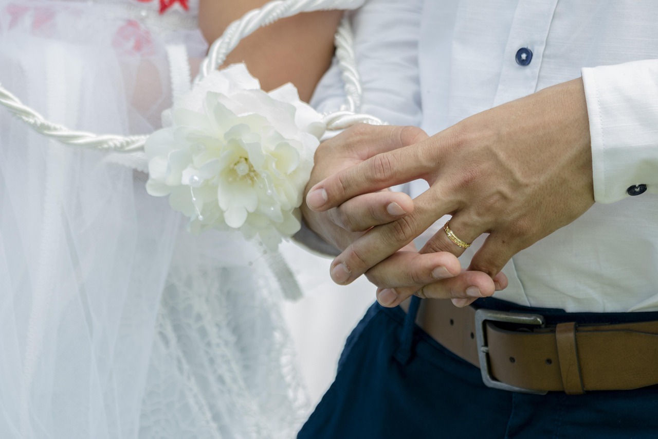 hands-5093024_1280.jpg