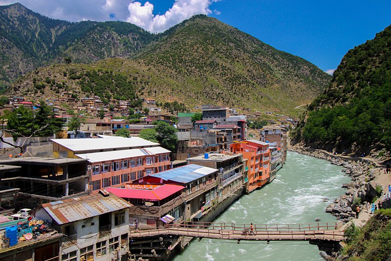 800px-Bahrain,_Swat_valley,_Khyber_Pakhtunkhwa.jpg
