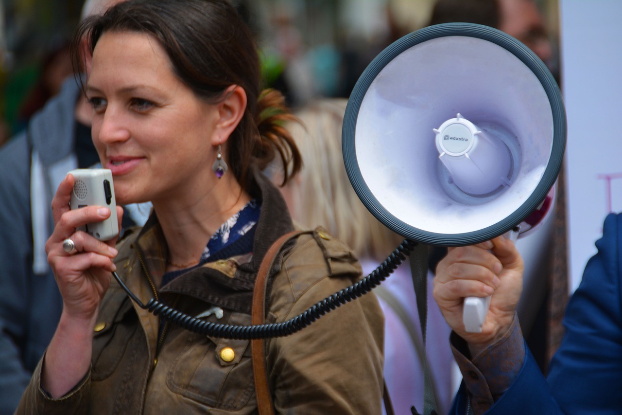megaphone-1480342_1280.jpg