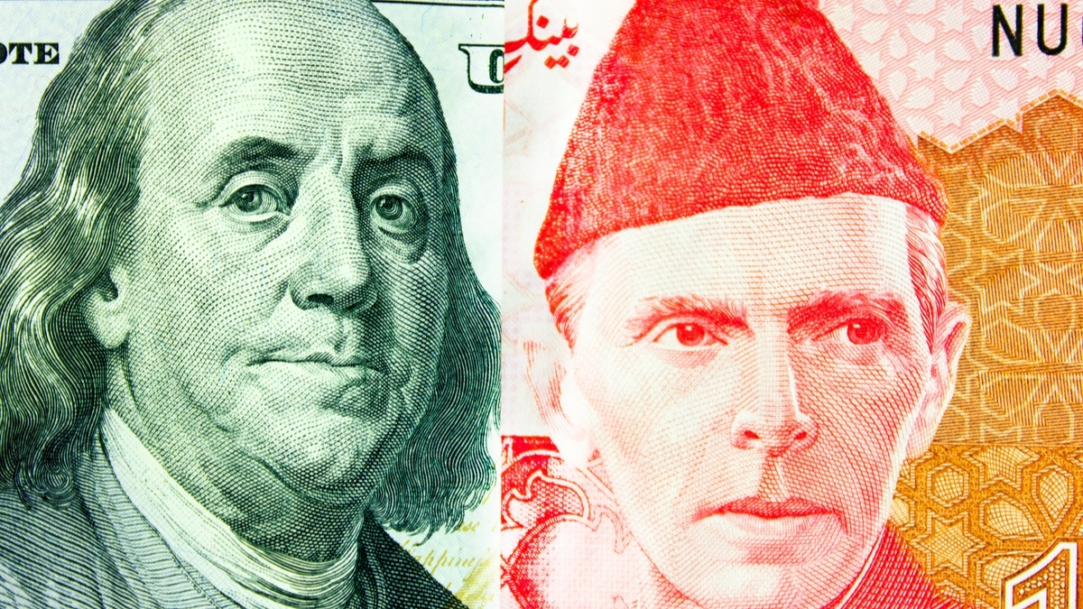 usd-pkr-bank-notes.jpg