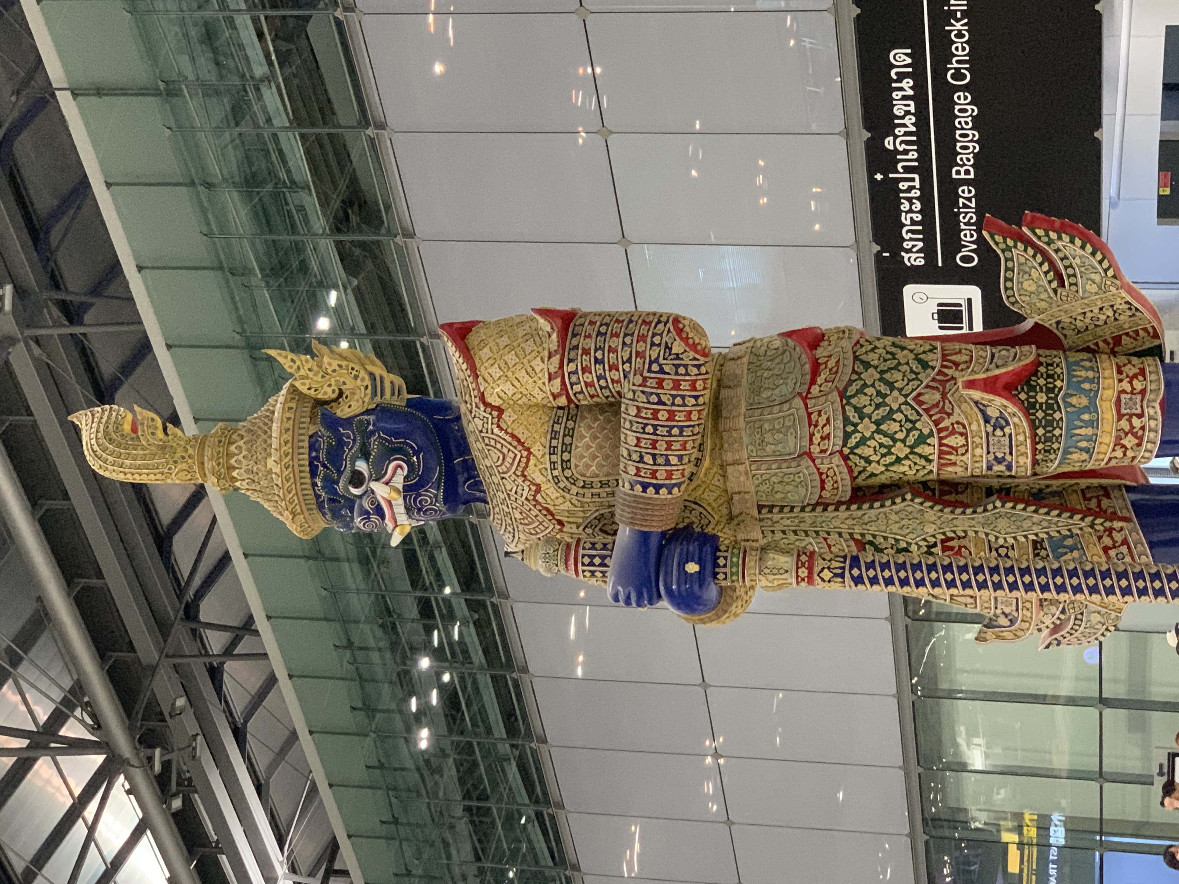 Awesome giant statues1.jpg