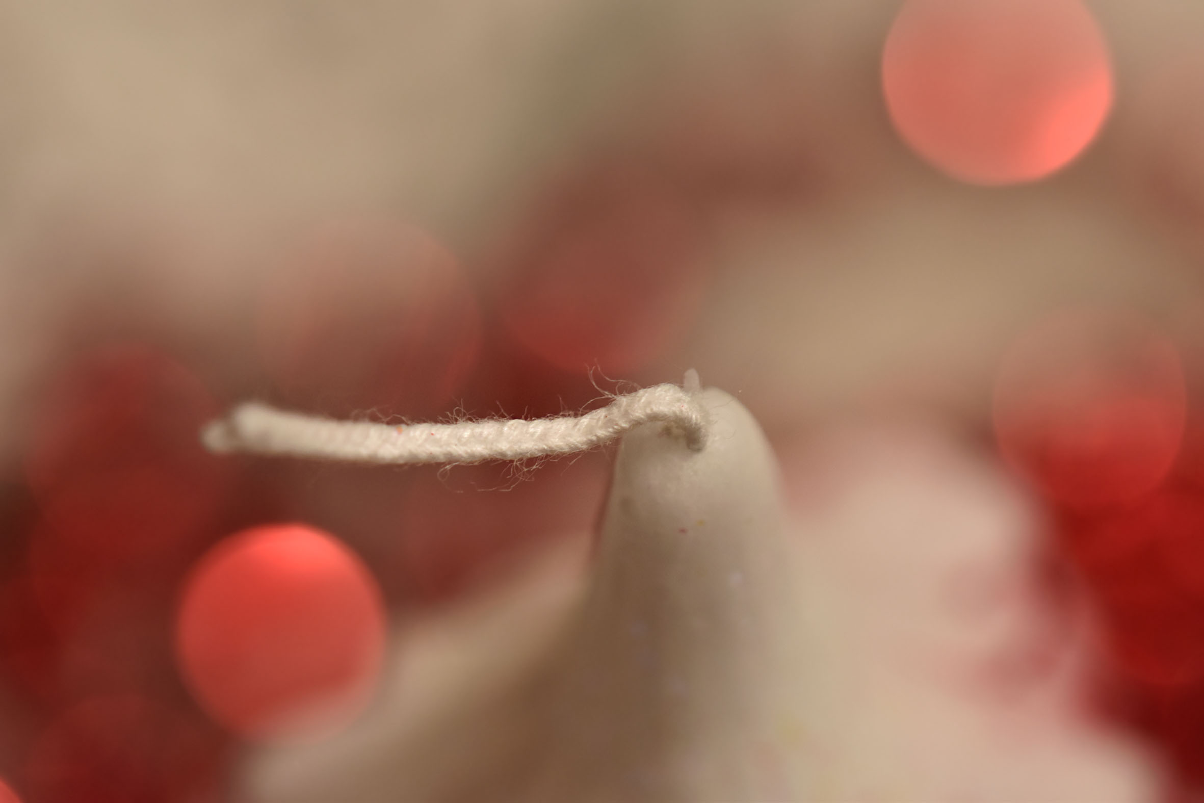 candle red bokeh macro 2.jpg