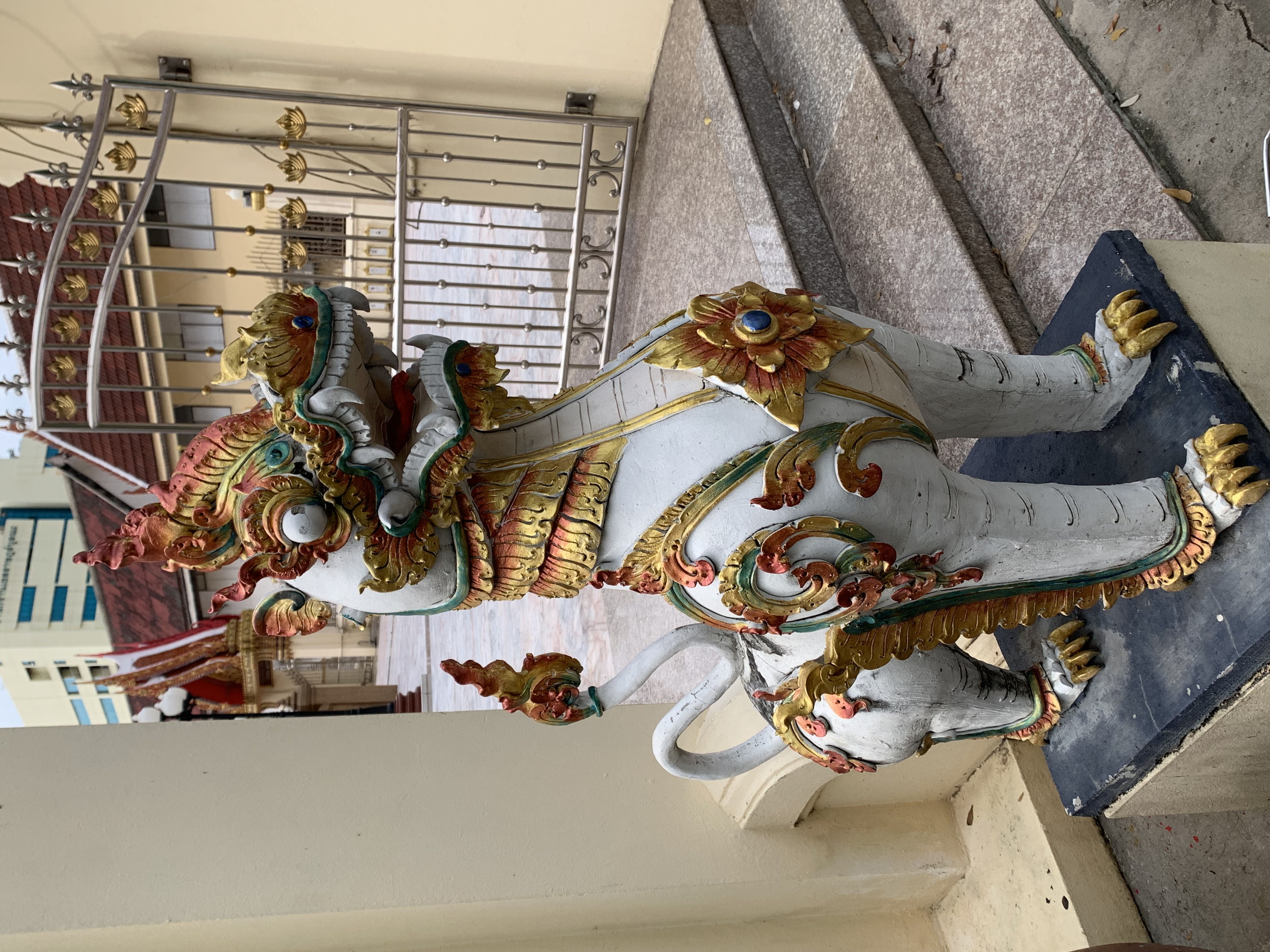 Wat Rat Burana4.jpg