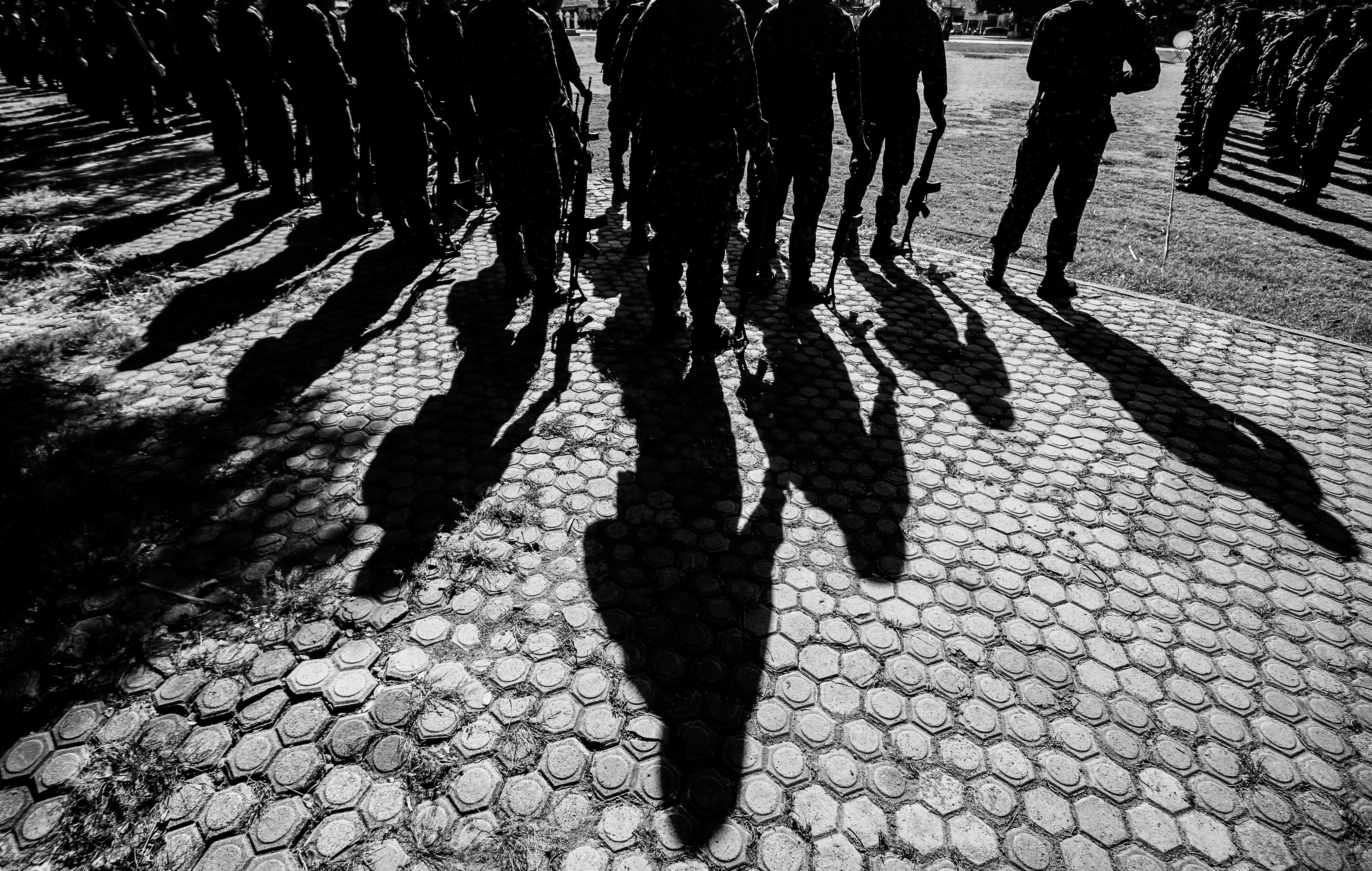 Photo Contest B & W - Shadow - Shadow of Military Soldiers — Steemit