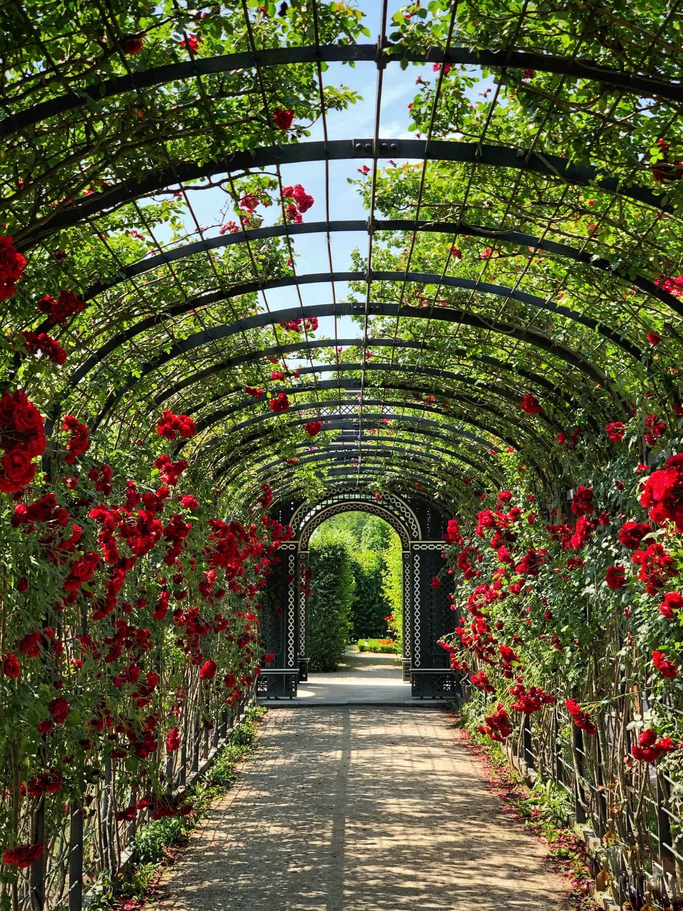 Sissinghurst-Castle-Garden.jpg