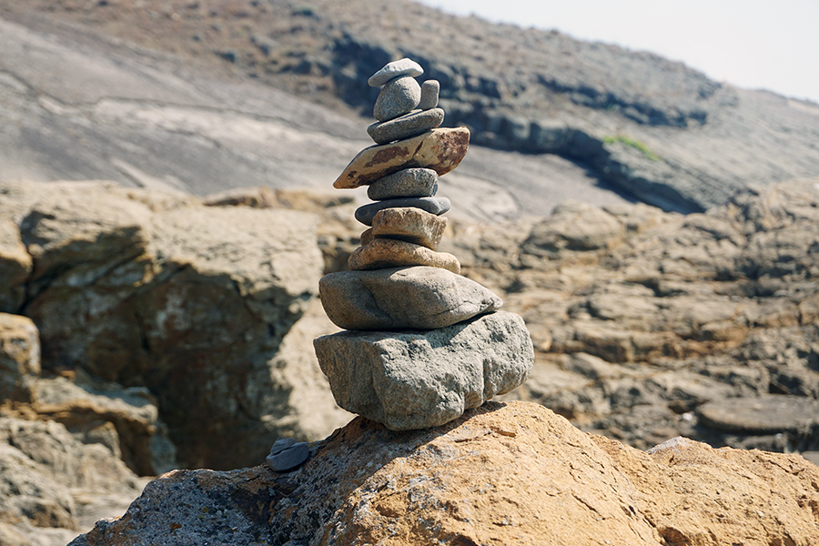 Stone_Balancing_11_s.jpg