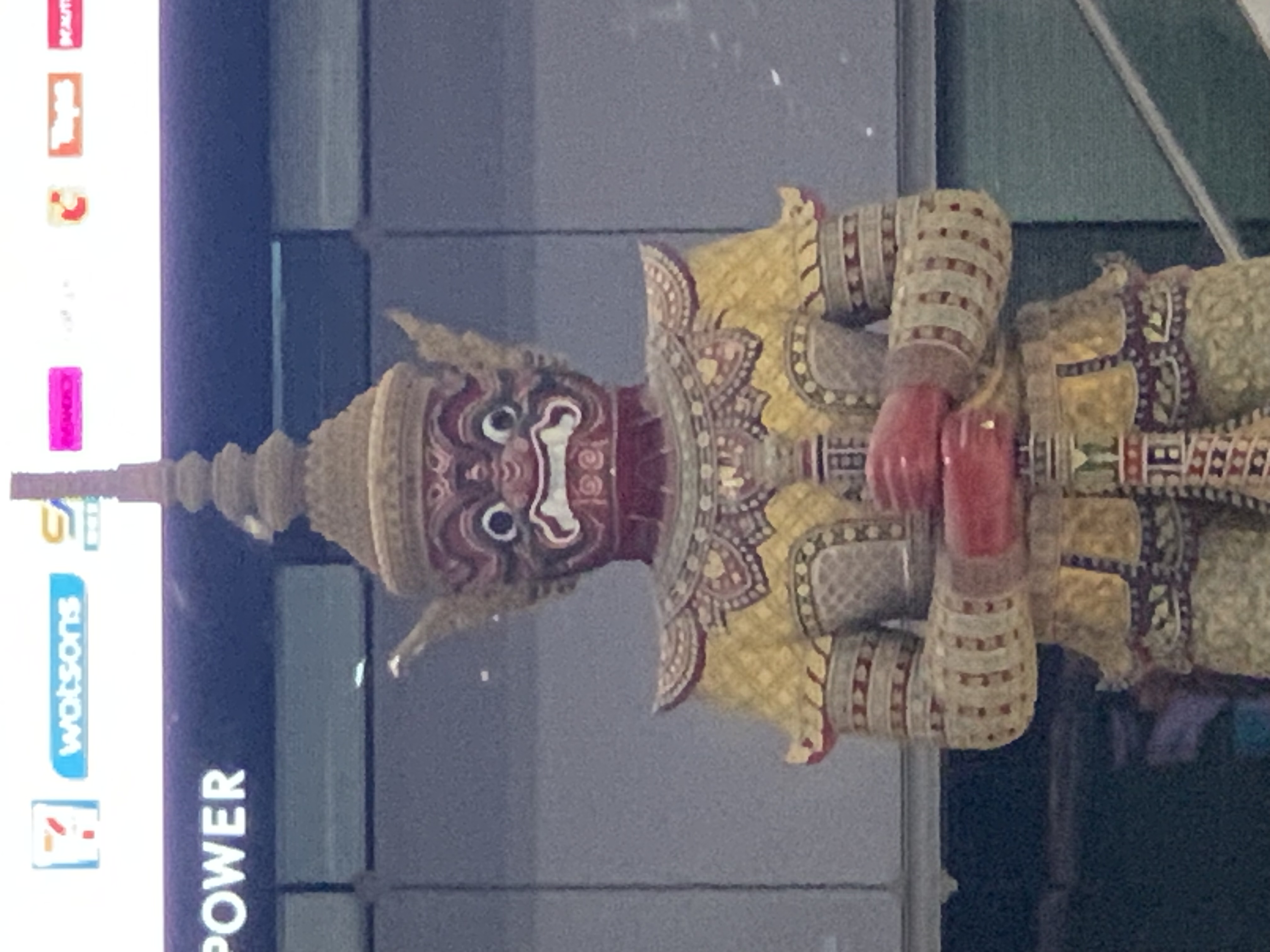 Awesome giant statues4.jpg