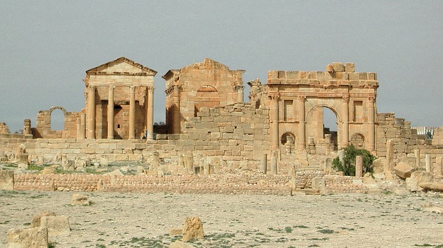 roman-2419702_640.jpg