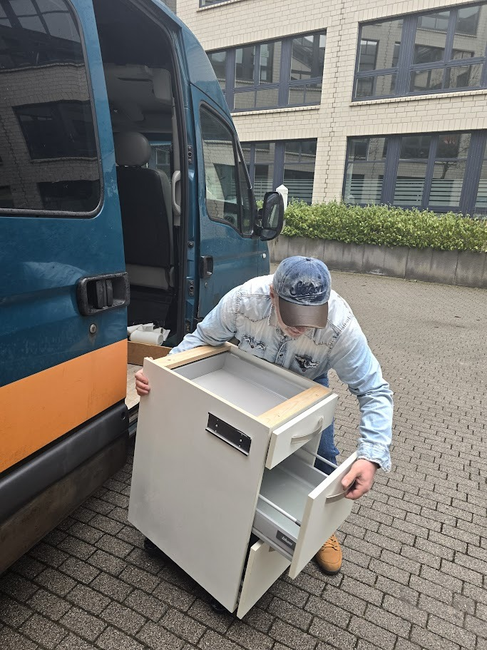 Loading Picture