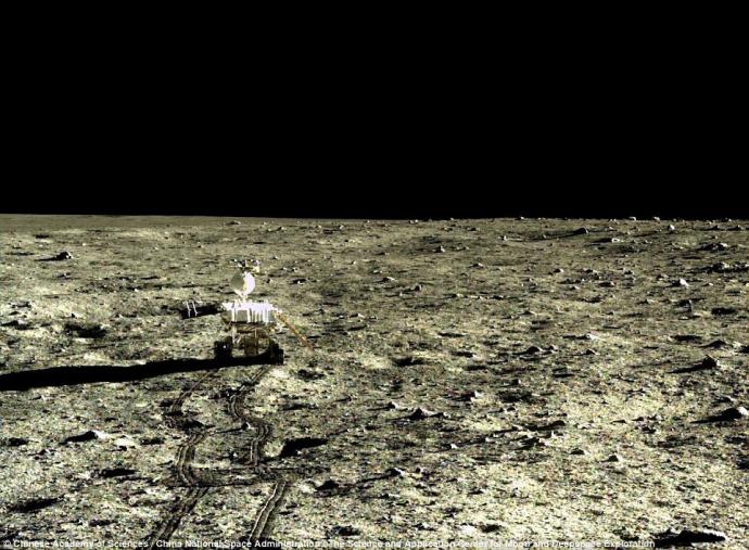 30c8ea9a00000578-3426677-run_rabbit_run_the_little_rover_snakes_its_way_across_the_lunar_-a-26_1454341746620_0d83756d.jpg