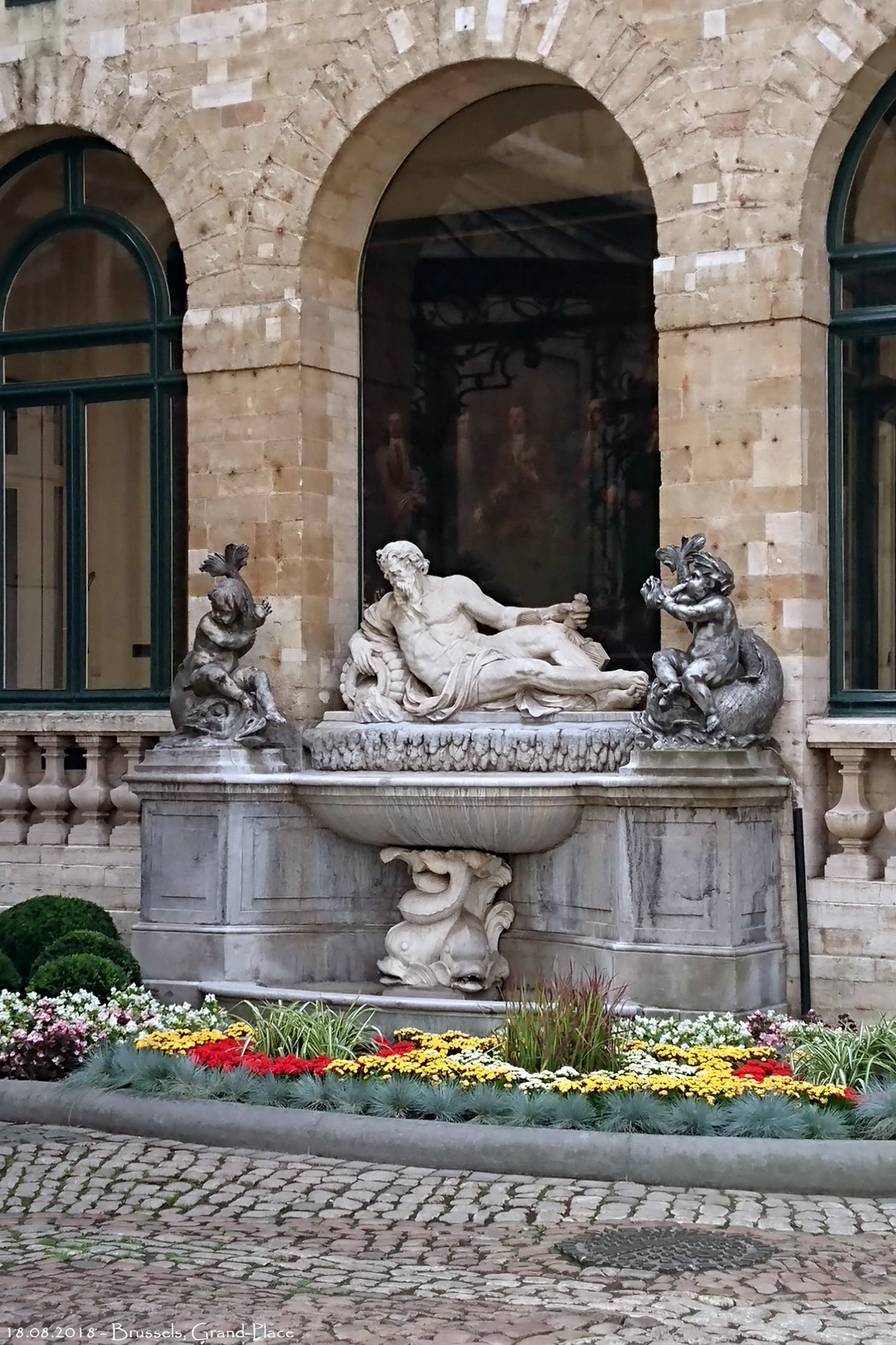18.08-09-Brussels, Grand-Place.jpg