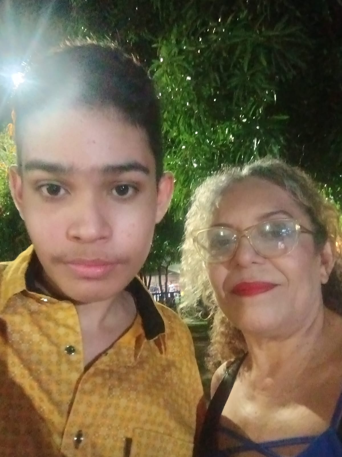 Con mi hijo.jpeg