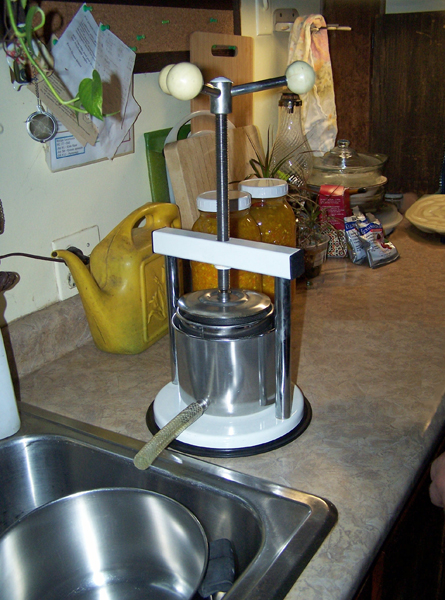 Fire cider - tincture press crop November 2019.jpg