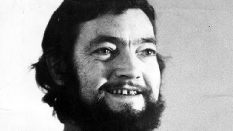 Frontal Julio Cortazar.jpg