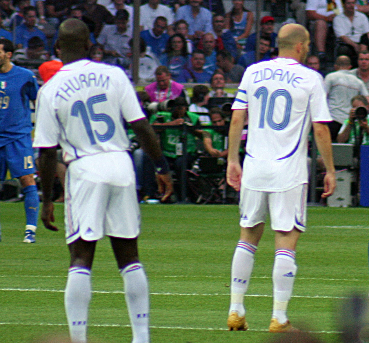 Italy_vs_France_-_FIFA_World_Cup_2006_final_-_Lilian_Thuram_and_Zinedine_Zidane.jpg