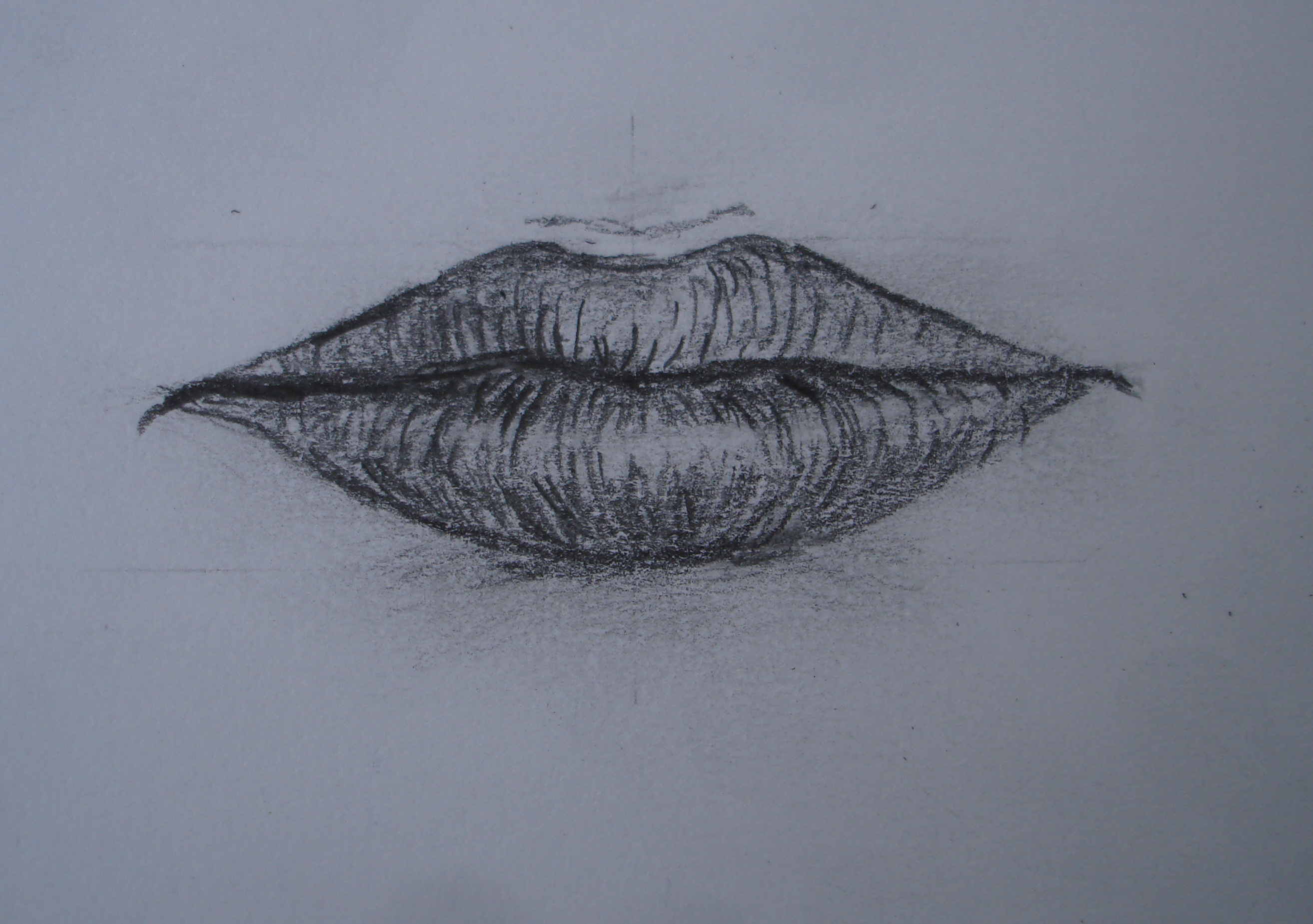 Нарисовать губы простым карандашом
