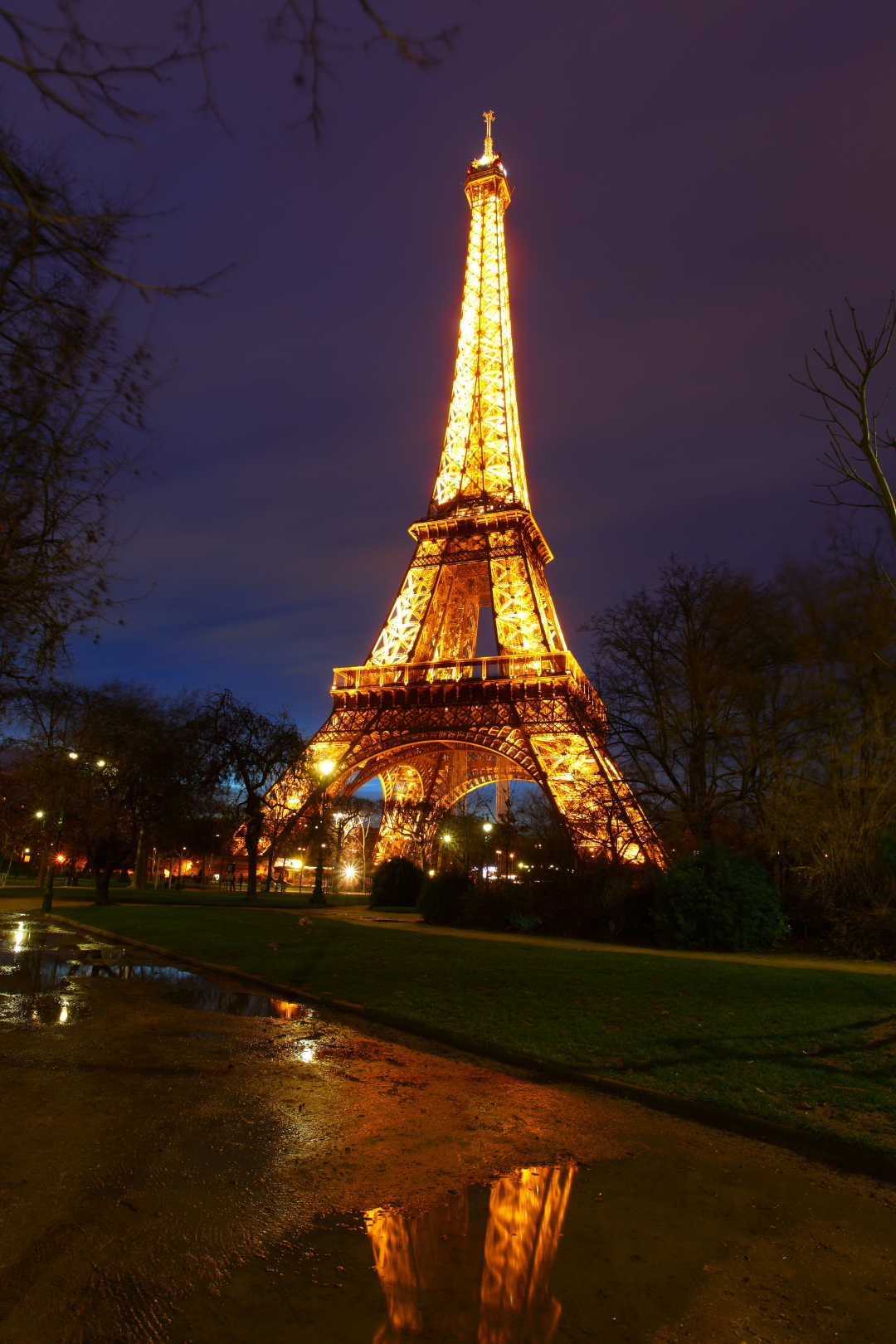 Night view of Paris