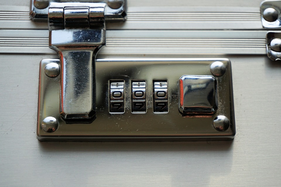 Figure 0. three numerical pins for luggage lock.jpg