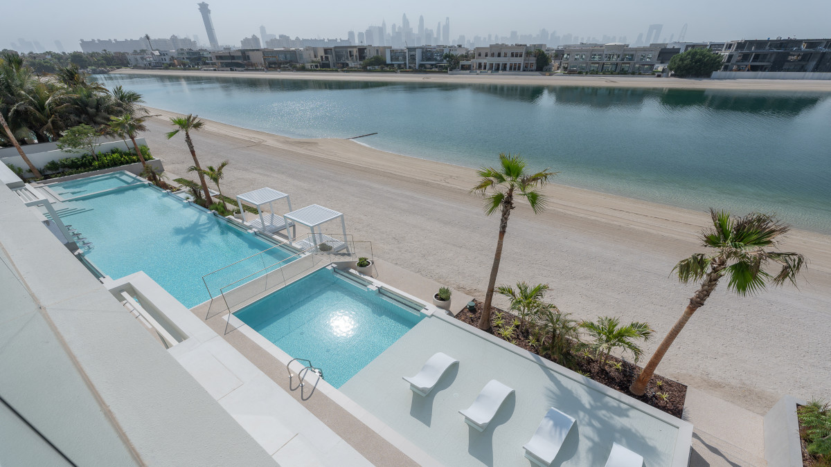Exclusive Contemporary Signature Villa on Palm Jumeirah for sale-15.jpg