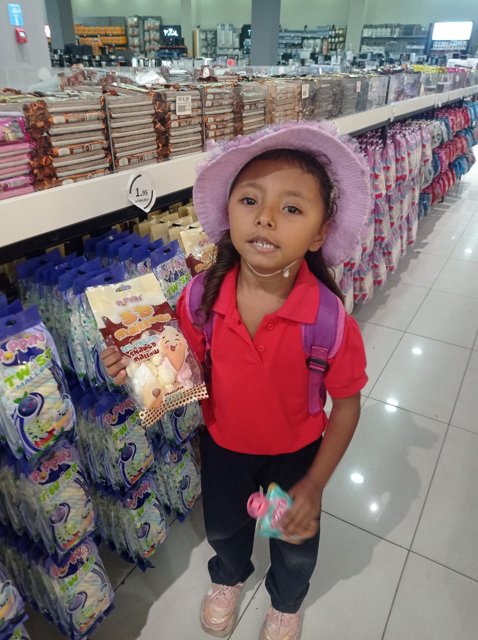 6e27ea95-1b7e-489c-affd-b160293c1a9b.jpg