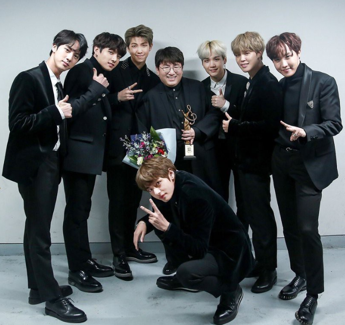 bang si hyuk hit.png