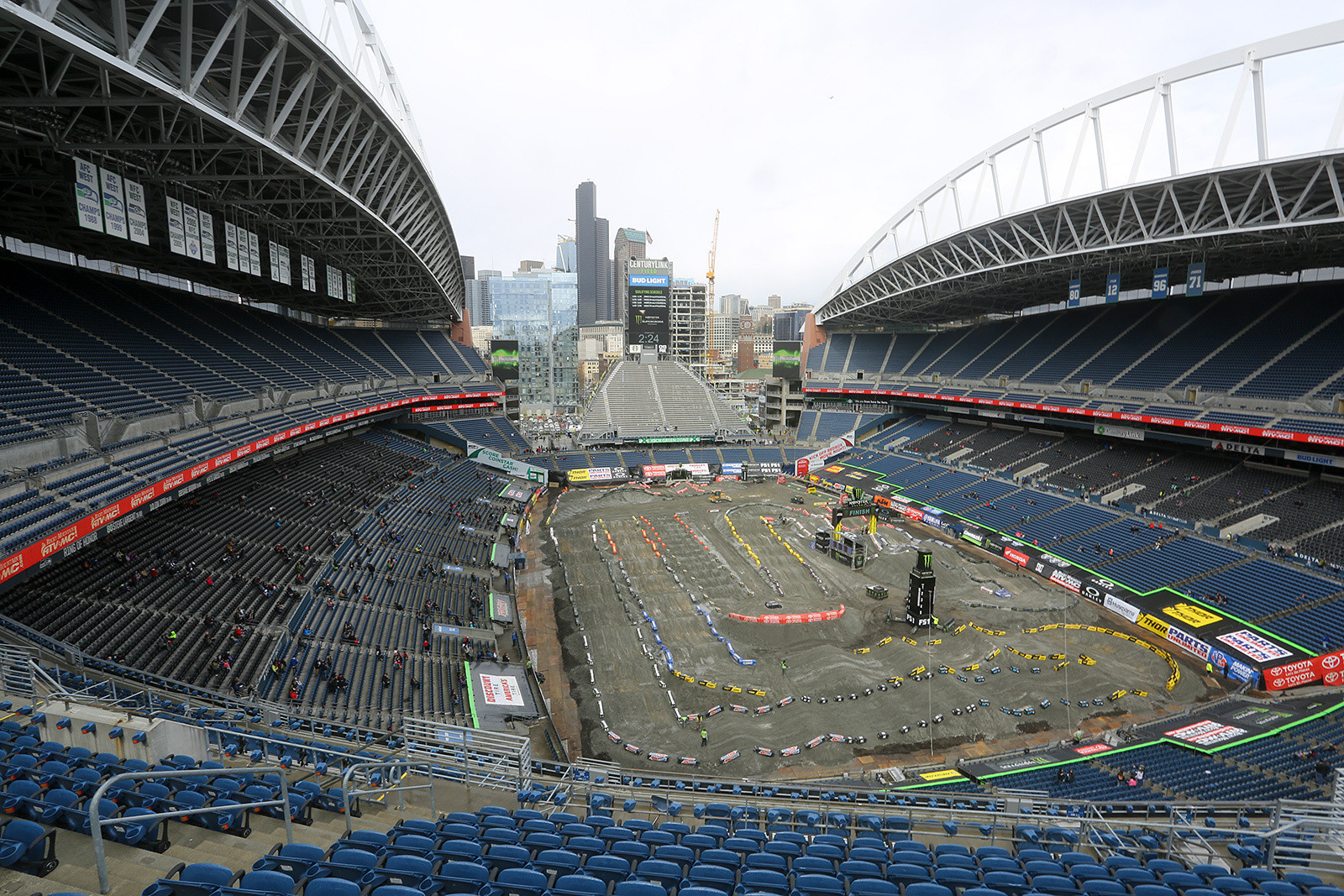 max_031120seattle_333147.jpg
