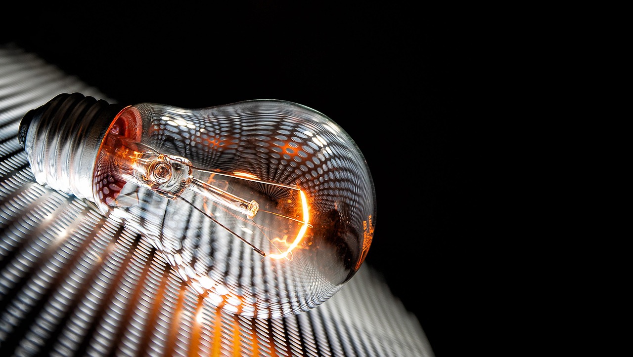 light-bulb-4297600_1280.jpg