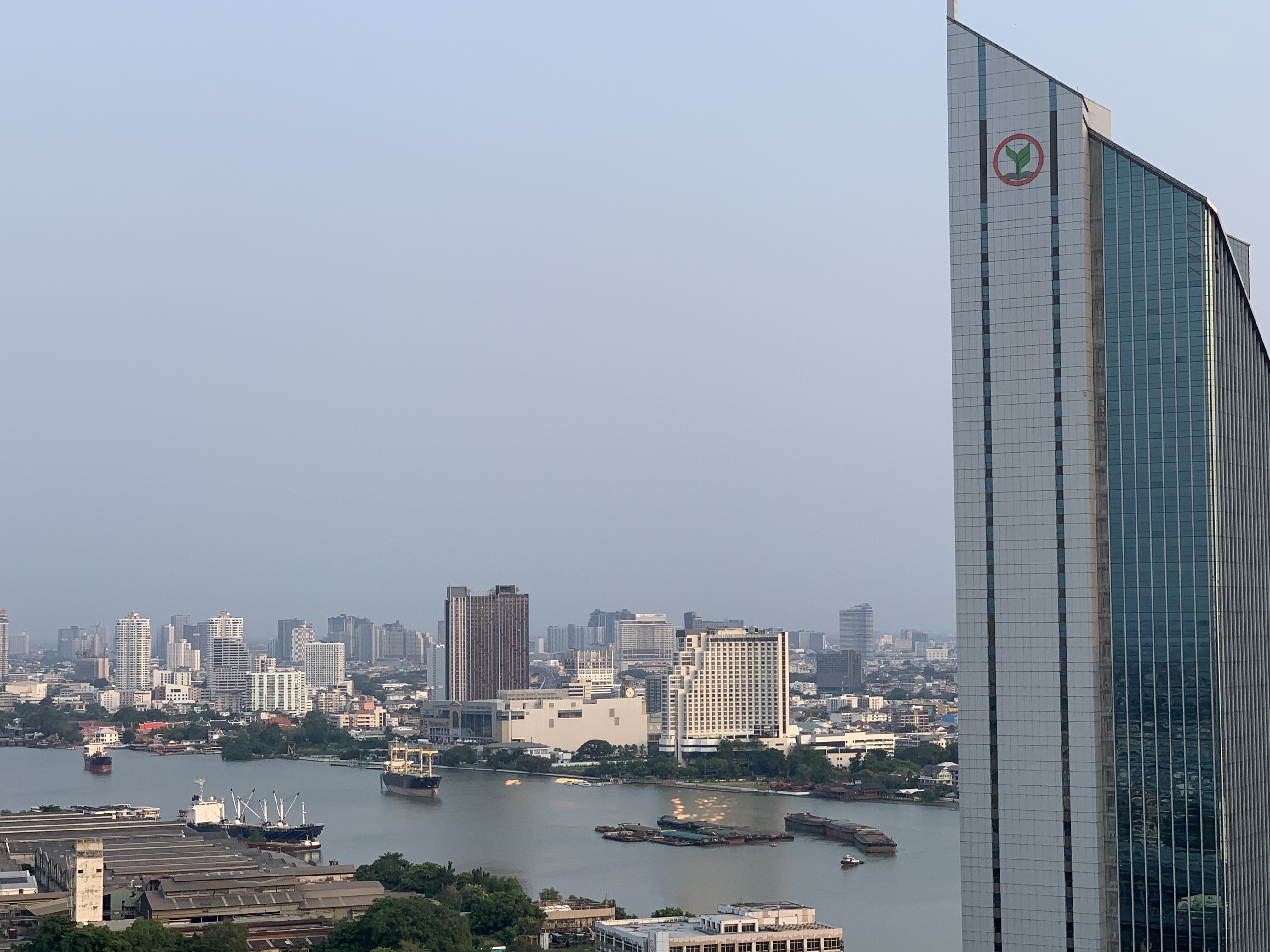 Chao Phraya River4.jpg