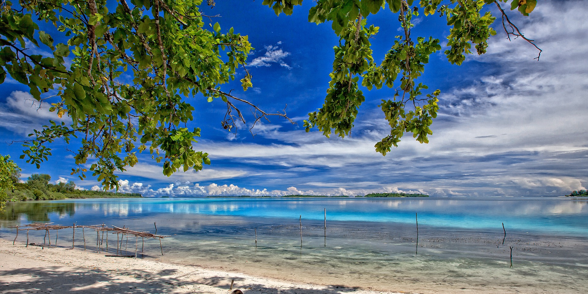 an-island-far-away-landscape-2266241_1920.jpg