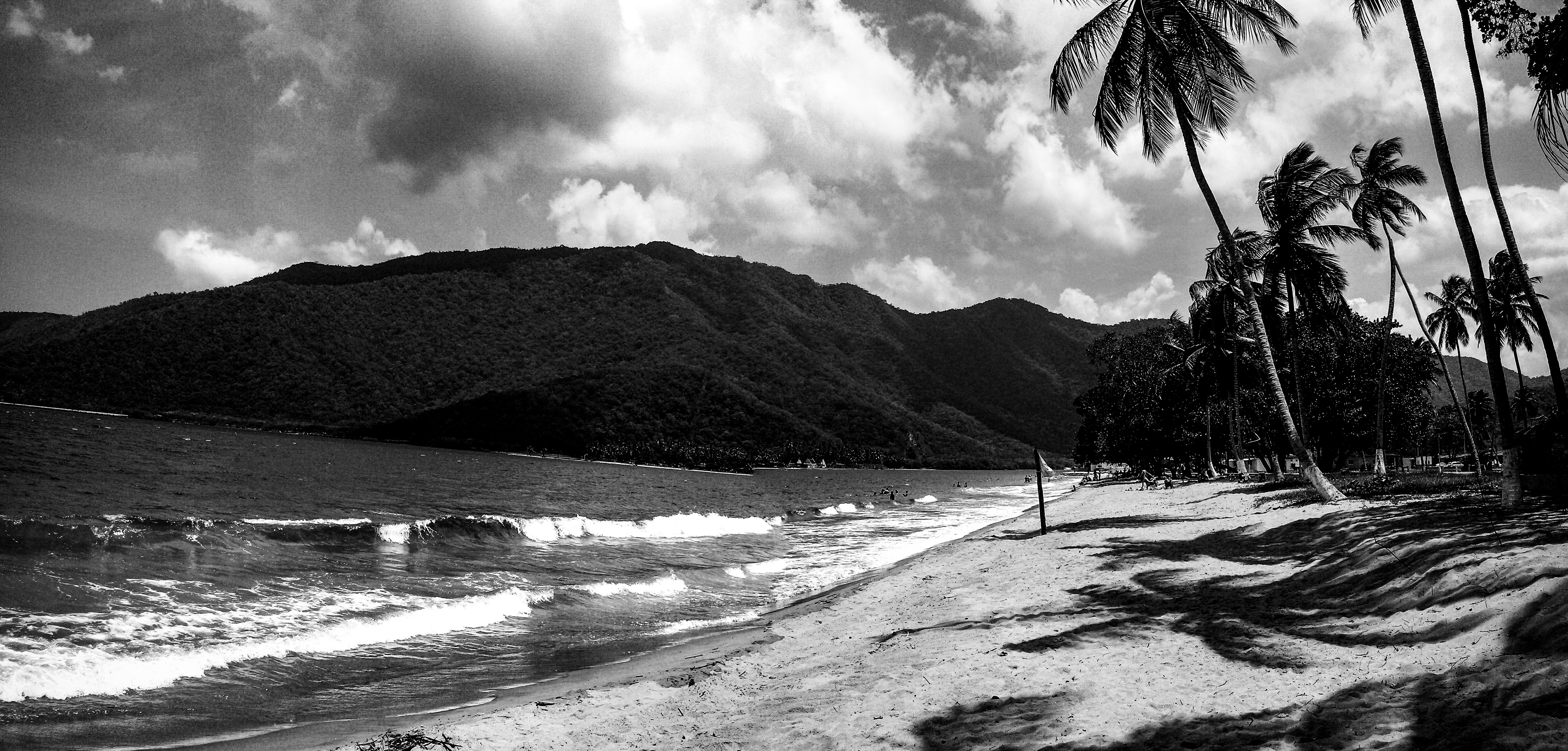 IMG_20160917_123536_panoramabw2.jpg