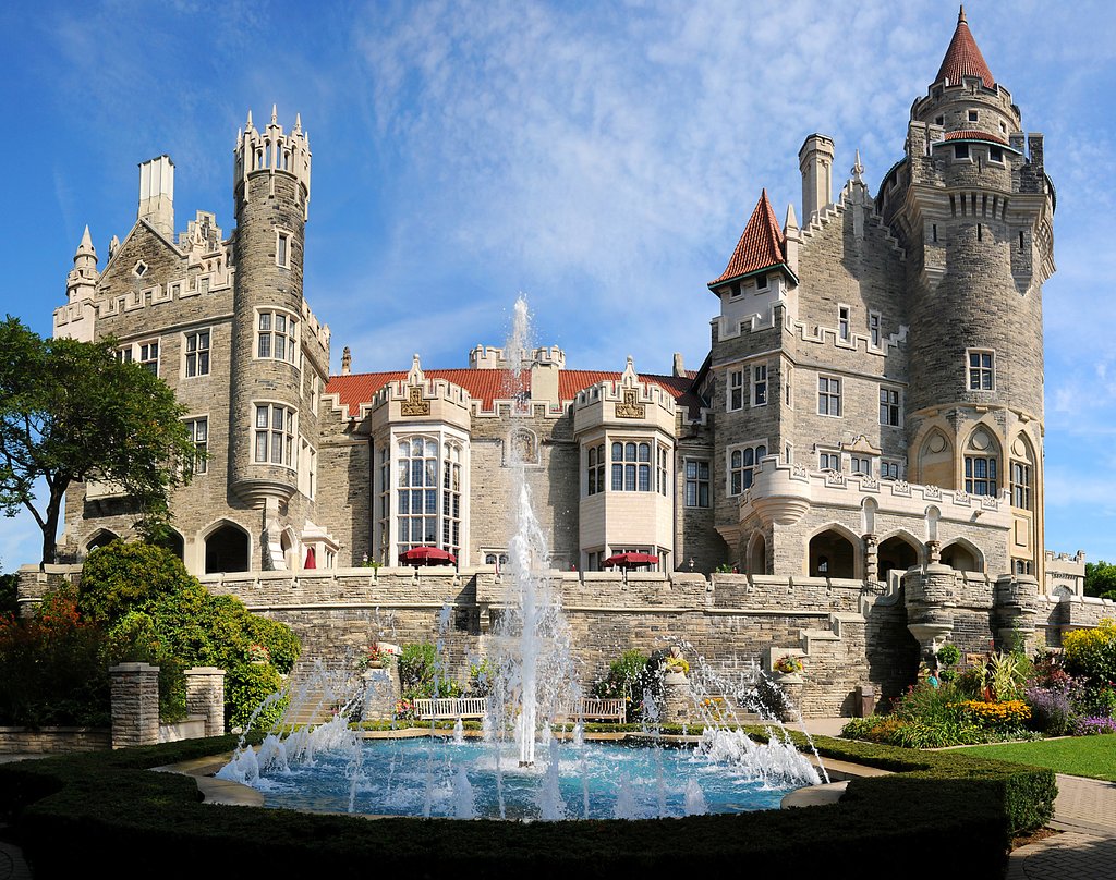 casa-loma-gardens.jpg