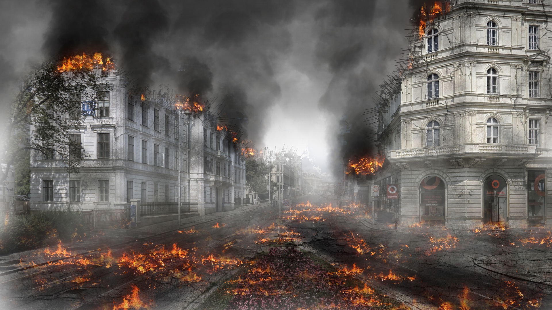 Pixabay - Bitcoin to 1 Dollar City - armageddon-2546068_1920.jpg