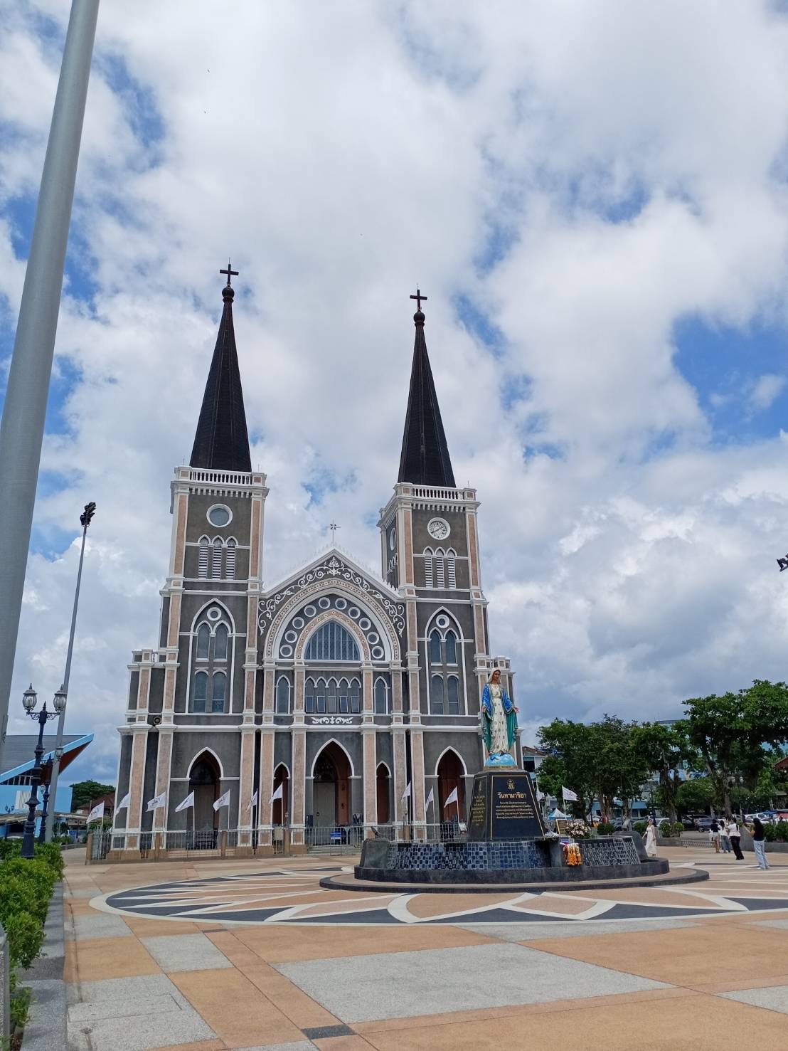 Cathedral of the Immaculate Conception8.jpg