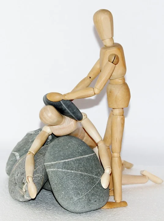 wooden-figures-1007134_960_720.webp
