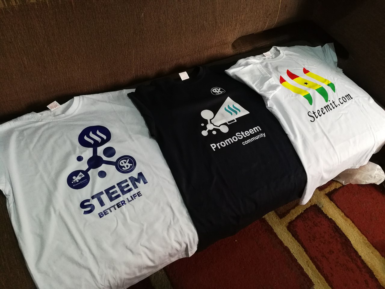400250800460_42116.jpg