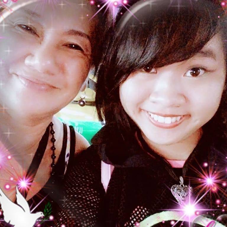 Anna and Mom 37233538_496297100840347_3152003574284681216_n.jpg